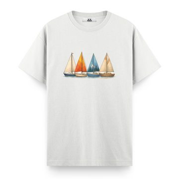 Yelkenli Botlar - Regular T-shirt